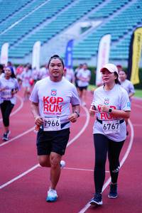 BIB: 201, 7966, 6767
                            <button type="button" onclick="openModal(5914099)" class="btn btn-primary btn-sm float-right btn-popup" data-toggle="modal" data-target=".modal-high-quality">
                        <i class="fas fa-shopping-cart"></i> Add to Cart
                    </button>
                                            <button type="button" onclick="isThisMe(5914099, true)" class="btn btn-success btn-sm float-right btn-popup btn-isme hidden" data-toggle="tooltip" data-placement="bottom" title="นี่คือรูปของคุณใช่ไหม คลิกที่นี่เพื่อเอาเข้าอัลบั้ม">
                        <i class="fas fa-plus"></i> Add to album
                    </button>
                    <button type="button" onclick="isThisMe(5914099, false)" class="btn btn-warning btn-sm float-right btn-popup btn-isnotme hidden">
                        <i class="fas fa-ban"></i> Remove from album
                    </button>