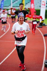 BIB: 1059
                            <button type="button" onclick="openModal(5923410)" class="btn btn-primary btn-sm float-right btn-popup" data-toggle="modal" data-target=".modal-high-quality">
                        <i class="fas fa-shopping-cart"></i> Add to Cart
                    </button>
                                            <button type="button" onclick="isThisMe(5923410, true)" class="btn btn-success btn-sm float-right btn-popup btn-isme hidden" data-toggle="tooltip" data-placement="bottom" title="นี่คือรูปของคุณใช่ไหม คลิกที่นี่เพื่อเอาเข้าอัลบั้ม">
                        <i class="fas fa-plus"></i> Add to album
                    </button>
                    <button type="button" onclick="isThisMe(5923410, false)" class="btn btn-warning btn-sm float-right btn-popup btn-isnotme hidden">
                        <i class="fas fa-ban"></i> Remove from album
                    </button>