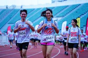 BIB: 6594, 8454, 2012, 8469
                            <button type="button" onclick="openModal(5906299)" class="btn btn-primary btn-sm float-right btn-popup" data-toggle="modal" data-target=".modal-high-quality">
                        <i class="fas fa-shopping-cart"></i> Add to Cart
                    </button>
                                            <button type="button" onclick="isThisMe(5906299, true)" class="btn btn-success btn-sm float-right btn-popup btn-isme hidden" data-toggle="tooltip" data-placement="bottom" title="นี่คือรูปของคุณใช่ไหม คลิกที่นี่เพื่อเอาเข้าอัลบั้ม">
                        <i class="fas fa-plus"></i> Add to album
                    </button>
                    <button type="button" onclick="isThisMe(5906299, false)" class="btn btn-warning btn-sm float-right btn-popup btn-isnotme hidden">
                        <i class="fas fa-ban"></i> Remove from album
                    </button>