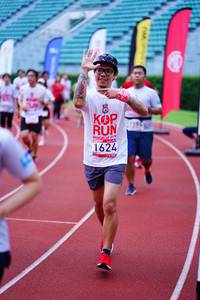 BIB: 1624
                            <button type="button" onclick="openModal(5921190)" class="btn btn-primary btn-sm float-right btn-popup" data-toggle="modal" data-target=".modal-high-quality">
                        <i class="fas fa-shopping-cart"></i> Add to Cart
                    </button>
                                            <button type="button" onclick="isThisMe(5921190, true)" class="btn btn-success btn-sm float-right btn-popup btn-isme hidden" data-toggle="tooltip" data-placement="bottom" title="นี่คือรูปของคุณใช่ไหม คลิกที่นี่เพื่อเอาเข้าอัลบั้ม">
                        <i class="fas fa-plus"></i> Add to album
                    </button>
                    <button type="button" onclick="isThisMe(5921190, false)" class="btn btn-warning btn-sm float-right btn-popup btn-isnotme hidden">
                        <i class="fas fa-ban"></i> Remove from album
                    </button>