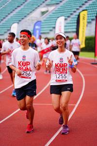 BIB: 1255, 256
                            <button type="button" onclick="openModal(5925744)" class="btn btn-primary btn-sm float-right btn-popup" data-toggle="modal" data-target=".modal-high-quality">
                        <i class="fas fa-shopping-cart"></i> Add to Cart
                    </button>
                                            <button type="button" onclick="isThisMe(5925744, true)" class="btn btn-success btn-sm float-right btn-popup btn-isme hidden" data-toggle="tooltip" data-placement="bottom" title="นี่คือรูปของคุณใช่ไหม คลิกที่นี่เพื่อเอาเข้าอัลบั้ม">
                        <i class="fas fa-plus"></i> Add to album
                    </button>
                    <button type="button" onclick="isThisMe(5925744, false)" class="btn btn-warning btn-sm float-right btn-popup btn-isnotme hidden">
                        <i class="fas fa-ban"></i> Remove from album
                    </button>