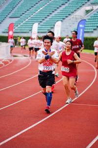 BIB: 1165, 1901
                            <button type="button" onclick="openModal(5922283)" class="btn btn-primary btn-sm float-right btn-popup" data-toggle="modal" data-target=".modal-high-quality">
                        <i class="fas fa-shopping-cart"></i> Add to Cart
                    </button>
                                            <button type="button" onclick="isThisMe(5922283, true)" class="btn btn-success btn-sm float-right btn-popup btn-isme hidden" data-toggle="tooltip" data-placement="bottom" title="นี่คือรูปของคุณใช่ไหม คลิกที่นี่เพื่อเอาเข้าอัลบั้ม">
                        <i class="fas fa-plus"></i> Add to album
                    </button>
                    <button type="button" onclick="isThisMe(5922283, false)" class="btn btn-warning btn-sm float-right btn-popup btn-isnotme hidden">
                        <i class="fas fa-ban"></i> Remove from album
                    </button>