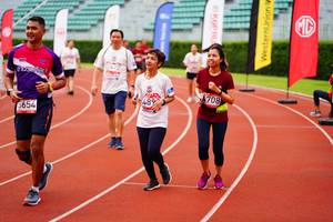 BIB: 1708, 5654
                            <button type="button" onclick="openModal(5947550)" class="btn btn-primary btn-sm float-right btn-popup" data-toggle="modal" data-target=".modal-high-quality">
                        <i class="fas fa-shopping-cart"></i> Add to Cart
                    </button>
                                            <button type="button" onclick="isThisMe(5947550, true)" class="btn btn-success btn-sm float-right btn-popup btn-isme hidden" data-toggle="tooltip" data-placement="bottom" title="นี่คือรูปของคุณใช่ไหม คลิกที่นี่เพื่อเอาเข้าอัลบั้ม">
                        <i class="fas fa-plus"></i> Add to album
                    </button>
                    <button type="button" onclick="isThisMe(5947550, false)" class="btn btn-warning btn-sm float-right btn-popup btn-isnotme hidden">
                        <i class="fas fa-ban"></i> Remove from album
                    </button>