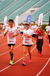 BIB: 1719, 5371, 4003
                            <button type="button" onclick="openModal(5942029)" class="btn btn-primary btn-sm float-right btn-popup" data-toggle="modal" data-target=".modal-high-quality">
                        <i class="fas fa-shopping-cart"></i> Add to Cart
                    </button>
                                            <button type="button" onclick="isThisMe(5942029, true)" class="btn btn-success btn-sm float-right btn-popup btn-isme hidden" data-toggle="tooltip" data-placement="bottom" title="นี่คือรูปของคุณใช่ไหม คลิกที่นี่เพื่อเอาเข้าอัลบั้ม">
                        <i class="fas fa-plus"></i> Add to album
                    </button>
                    <button type="button" onclick="isThisMe(5942029, false)" class="btn btn-warning btn-sm float-right btn-popup btn-isnotme hidden">
                        <i class="fas fa-ban"></i> Remove from album
                    </button>