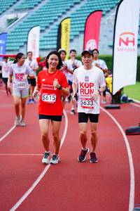 BIB: 6439, 5615, 5633
                            <button type="button" onclick="openModal(5913342)" class="btn btn-primary btn-sm float-right btn-popup" data-toggle="modal" data-target=".modal-high-quality">
                        <i class="fas fa-shopping-cart"></i> Add to Cart
                    </button>
                                            <button type="button" onclick="isThisMe(5913342, true)" class="btn btn-success btn-sm float-right btn-popup btn-isme hidden" data-toggle="tooltip" data-placement="bottom" title="นี่คือรูปของคุณใช่ไหม คลิกที่นี่เพื่อเอาเข้าอัลบั้ม">
                        <i class="fas fa-plus"></i> Add to album
                    </button>
                    <button type="button" onclick="isThisMe(5913342, false)" class="btn btn-warning btn-sm float-right btn-popup btn-isnotme hidden">
                        <i class="fas fa-ban"></i> Remove from album
                    </button>