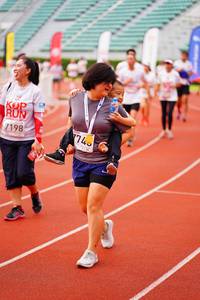 BIB: 174, 198
                            <button type="button" onclick="openModal(5942290)" class="btn btn-primary btn-sm float-right btn-popup" data-toggle="modal" data-target=".modal-high-quality">
                        <i class="fas fa-shopping-cart"></i> Add to Cart
                    </button>
                                            <button type="button" onclick="isThisMe(5942290, true)" class="btn btn-success btn-sm float-right btn-popup btn-isme hidden" data-toggle="tooltip" data-placement="bottom" title="นี่คือรูปของคุณใช่ไหม คลิกที่นี่เพื่อเอาเข้าอัลบั้ม">
                        <i class="fas fa-plus"></i> Add to album
                    </button>
                    <button type="button" onclick="isThisMe(5942290, false)" class="btn btn-warning btn-sm float-right btn-popup btn-isnotme hidden">
                        <i class="fas fa-ban"></i> Remove from album
                    </button>