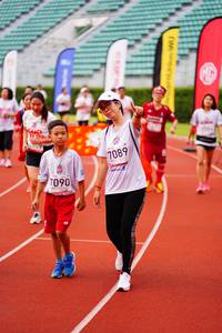 BIB: 7089, 7090
                            <button type="button" onclick="openModal(5942365)" class="btn btn-primary btn-sm float-right btn-popup" data-toggle="modal" data-target=".modal-high-quality">
                        <i class="fas fa-shopping-cart"></i> Add to Cart
                    </button>
                                            <button type="button" onclick="isThisMe(5942365, true)" class="btn btn-success btn-sm float-right btn-popup btn-isme hidden" data-toggle="tooltip" data-placement="bottom" title="นี่คือรูปของคุณใช่ไหม คลิกที่นี่เพื่อเอาเข้าอัลบั้ม">
                        <i class="fas fa-plus"></i> Add to album
                    </button>
                    <button type="button" onclick="isThisMe(5942365, false)" class="btn btn-warning btn-sm float-right btn-popup btn-isnotme hidden">
                        <i class="fas fa-ban"></i> Remove from album
                    </button>