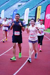 BIB: 1135, 1522, 4752
                            <button type="button" onclick="openModal(5916945)" class="btn btn-primary btn-sm float-right btn-popup" data-toggle="modal" data-target=".modal-high-quality">
                        <i class="fas fa-shopping-cart"></i> Add to Cart
                    </button>
                                            <button type="button" onclick="isThisMe(5916945, true)" class="btn btn-success btn-sm float-right btn-popup btn-isme hidden" data-toggle="tooltip" data-placement="bottom" title="นี่คือรูปของคุณใช่ไหม คลิกที่นี่เพื่อเอาเข้าอัลบั้ม">
                        <i class="fas fa-plus"></i> Add to album
                    </button>
                    <button type="button" onclick="isThisMe(5916945, false)" class="btn btn-warning btn-sm float-right btn-popup btn-isnotme hidden">
                        <i class="fas fa-ban"></i> Remove from album
                    </button>