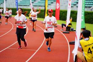 BIB: 4930, 3339
                            <button type="button" onclick="openModal(5947137)" class="btn btn-primary btn-sm float-right btn-popup" data-toggle="modal" data-target=".modal-high-quality">
                        <i class="fas fa-shopping-cart"></i> Add to Cart
                    </button>
                                            <button type="button" onclick="isThisMe(5947137, true)" class="btn btn-success btn-sm float-right btn-popup btn-isme hidden" data-toggle="tooltip" data-placement="bottom" title="นี่คือรูปของคุณใช่ไหม คลิกที่นี่เพื่อเอาเข้าอัลบั้ม">
                        <i class="fas fa-plus"></i> Add to album
                    </button>
                    <button type="button" onclick="isThisMe(5947137, false)" class="btn btn-warning btn-sm float-right btn-popup btn-isnotme hidden">
                        <i class="fas fa-ban"></i> Remove from album
                    </button>