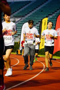 BIB: 9048, 6505, 7118
                            <button type="button" onclick="openModal(5900924)" class="btn btn-primary btn-sm float-right btn-popup" data-toggle="modal" data-target=".modal-high-quality">
                        <i class="fas fa-shopping-cart"></i> Add to Cart
                    </button>
                                            <button type="button" onclick="isThisMe(5900924, true)" class="btn btn-success btn-sm float-right btn-popup btn-isme hidden" data-toggle="tooltip" data-placement="bottom" title="นี่คือรูปของคุณใช่ไหม คลิกที่นี่เพื่อเอาเข้าอัลบั้ม">
                        <i class="fas fa-plus"></i> Add to album
                    </button>
                    <button type="button" onclick="isThisMe(5900924, false)" class="btn btn-warning btn-sm float-right btn-popup btn-isnotme hidden">
                        <i class="fas fa-ban"></i> Remove from album
                    </button>