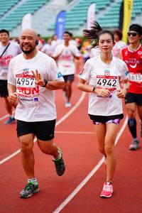 BIB: 1615, 4942, 4957
                            <button type="button" onclick="openModal(5939822)" class="btn btn-primary btn-sm float-right btn-popup" data-toggle="modal" data-target=".modal-high-quality">
                        <i class="fas fa-shopping-cart"></i> Add to Cart
                    </button>
                                            <button type="button" onclick="isThisMe(5939822, true)" class="btn btn-success btn-sm float-right btn-popup btn-isme hidden" data-toggle="tooltip" data-placement="bottom" title="นี่คือรูปของคุณใช่ไหม คลิกที่นี่เพื่อเอาเข้าอัลบั้ม">
                        <i class="fas fa-plus"></i> Add to album
                    </button>
                    <button type="button" onclick="isThisMe(5939822, false)" class="btn btn-warning btn-sm float-right btn-popup btn-isnotme hidden">
                        <i class="fas fa-ban"></i> Remove from album
                    </button>