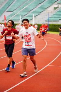 BIB: 2325, 3952
                            <button type="button" onclick="openModal(5945355)" class="btn btn-primary btn-sm float-right btn-popup" data-toggle="modal" data-target=".modal-high-quality">
                        <i class="fas fa-shopping-cart"></i> Add to Cart
                    </button>
                                            <button type="button" onclick="isThisMe(5945355, true)" class="btn btn-success btn-sm float-right btn-popup btn-isme hidden" data-toggle="tooltip" data-placement="bottom" title="นี่คือรูปของคุณใช่ไหม คลิกที่นี่เพื่อเอาเข้าอัลบั้ม">
                        <i class="fas fa-plus"></i> Add to album
                    </button>
                    <button type="button" onclick="isThisMe(5945355, false)" class="btn btn-warning btn-sm float-right btn-popup btn-isnotme hidden">
                        <i class="fas fa-ban"></i> Remove from album
                    </button>