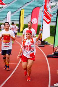 BIB: 31660
                            <button type="button" onclick="openModal(5940751)" class="btn btn-primary btn-sm float-right btn-popup" data-toggle="modal" data-target=".modal-high-quality">
                        <i class="fas fa-shopping-cart"></i> Add to Cart
                    </button>
                                            <button type="button" onclick="isThisMe(5940751, true)" class="btn btn-success btn-sm float-right btn-popup btn-isme hidden" data-toggle="tooltip" data-placement="bottom" title="นี่คือรูปของคุณใช่ไหม คลิกที่นี่เพื่อเอาเข้าอัลบั้ม">
                        <i class="fas fa-plus"></i> Add to album
                    </button>
                    <button type="button" onclick="isThisMe(5940751, false)" class="btn btn-warning btn-sm float-right btn-popup btn-isnotme hidden">
                        <i class="fas fa-ban"></i> Remove from album
                    </button>