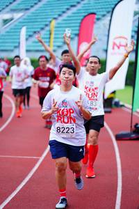 BIB: 8223
                            <button type="button" onclick="openModal(5922103)" class="btn btn-primary btn-sm float-right btn-popup" data-toggle="modal" data-target=".modal-high-quality">
                        <i class="fas fa-shopping-cart"></i> Add to Cart
                    </button>
                                            <button type="button" onclick="isThisMe(5922103, true)" class="btn btn-success btn-sm float-right btn-popup btn-isme hidden" data-toggle="tooltip" data-placement="bottom" title="นี่คือรูปของคุณใช่ไหม คลิกที่นี่เพื่อเอาเข้าอัลบั้ม">
                        <i class="fas fa-plus"></i> Add to album
                    </button>
                    <button type="button" onclick="isThisMe(5922103, false)" class="btn btn-warning btn-sm float-right btn-popup btn-isnotme hidden">
                        <i class="fas fa-ban"></i> Remove from album
                    </button>