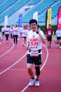 BIB: 2019, 3644
                            <button type="button" onclick="openModal(5912633)" class="btn btn-primary btn-sm float-right btn-popup" data-toggle="modal" data-target=".modal-high-quality">
                        <i class="fas fa-shopping-cart"></i> Add to Cart
                    </button>
                                            <button type="button" onclick="isThisMe(5912633, true)" class="btn btn-success btn-sm float-right btn-popup btn-isme hidden" data-toggle="tooltip" data-placement="bottom" title="นี่คือรูปของคุณใช่ไหม คลิกที่นี่เพื่อเอาเข้าอัลบั้ม">
                        <i class="fas fa-plus"></i> Add to album
                    </button>
                    <button type="button" onclick="isThisMe(5912633, false)" class="btn btn-warning btn-sm float-right btn-popup btn-isnotme hidden">
                        <i class="fas fa-ban"></i> Remove from album
                    </button>