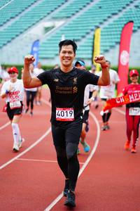 BIB: 4019
                            <button type="button" onclick="openModal(5923204)" class="btn btn-primary btn-sm float-right btn-popup" data-toggle="modal" data-target=".modal-high-quality">
                        <i class="fas fa-shopping-cart"></i> Add to Cart
                    </button>
                                            <button type="button" onclick="isThisMe(5923204, true)" class="btn btn-success btn-sm float-right btn-popup btn-isme hidden" data-toggle="tooltip" data-placement="bottom" title="นี่คือรูปของคุณใช่ไหม คลิกที่นี่เพื่อเอาเข้าอัลบั้ม">
                        <i class="fas fa-plus"></i> Add to album
                    </button>
                    <button type="button" onclick="isThisMe(5923204, false)" class="btn btn-warning btn-sm float-right btn-popup btn-isnotme hidden">
                        <i class="fas fa-ban"></i> Remove from album
                    </button>