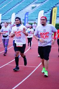 BIB: 656, 201
                            <button type="button" onclick="openModal(5916247)" class="btn btn-primary btn-sm float-right btn-popup" data-toggle="modal" data-target=".modal-high-quality">
                        <i class="fas fa-shopping-cart"></i> Add to Cart
                    </button>
                                            <button type="button" onclick="isThisMe(5916247, true)" class="btn btn-success btn-sm float-right btn-popup btn-isme hidden" data-toggle="tooltip" data-placement="bottom" title="นี่คือรูปของคุณใช่ไหม คลิกที่นี่เพื่อเอาเข้าอัลบั้ม">
                        <i class="fas fa-plus"></i> Add to album
                    </button>
                    <button type="button" onclick="isThisMe(5916247, false)" class="btn btn-warning btn-sm float-right btn-popup btn-isnotme hidden">
                        <i class="fas fa-ban"></i> Remove from album
                    </button>