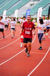 BIB: 5013, 760
                            <button type="button" onclick="openModal(5924700)" class="btn btn-primary btn-sm float-right btn-popup" data-toggle="modal" data-target=".modal-high-quality">
                        <i class="fas fa-shopping-cart"></i> Add to Cart
                    </button>
                                            <button type="button" onclick="isThisMe(5924700, true)" class="btn btn-success btn-sm float-right btn-popup btn-isme hidden" data-toggle="tooltip" data-placement="bottom" title="นี่คือรูปของคุณใช่ไหม คลิกที่นี่เพื่อเอาเข้าอัลบั้ม">
                        <i class="fas fa-plus"></i> Add to album
                    </button>
                    <button type="button" onclick="isThisMe(5924700, false)" class="btn btn-warning btn-sm float-right btn-popup btn-isnotme hidden">
                        <i class="fas fa-ban"></i> Remove from album
                    </button>