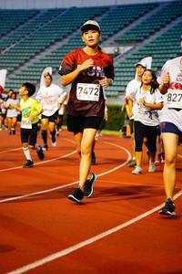 BIB: 7472, 827, 856
                            <button type="button" onclick="openModal(5905492)" class="btn btn-primary btn-sm float-right btn-popup" data-toggle="modal" data-target=".modal-high-quality">
                        <i class="fas fa-shopping-cart"></i> Add to Cart
                    </button>
                                            <button type="button" onclick="isThisMe(5905492, true)" class="btn btn-success btn-sm float-right btn-popup btn-isme hidden" data-toggle="tooltip" data-placement="bottom" title="นี่คือรูปของคุณใช่ไหม คลิกที่นี่เพื่อเอาเข้าอัลบั้ม">
                        <i class="fas fa-plus"></i> Add to album
                    </button>
                    <button type="button" onclick="isThisMe(5905492, false)" class="btn btn-warning btn-sm float-right btn-popup btn-isnotme hidden">
                        <i class="fas fa-ban"></i> Remove from album
                    </button>