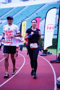 BIB: 2262, 4233
                            <button type="button" onclick="openModal(5906125)" class="btn btn-primary btn-sm float-right btn-popup" data-toggle="modal" data-target=".modal-high-quality">
                        <i class="fas fa-shopping-cart"></i> Add to Cart
                    </button>
                                            <button type="button" onclick="isThisMe(5906125, true)" class="btn btn-success btn-sm float-right btn-popup btn-isme hidden" data-toggle="tooltip" data-placement="bottom" title="นี่คือรูปของคุณใช่ไหม คลิกที่นี่เพื่อเอาเข้าอัลบั้ม">
                        <i class="fas fa-plus"></i> Add to album
                    </button>
                    <button type="button" onclick="isThisMe(5906125, false)" class="btn btn-warning btn-sm float-right btn-popup btn-isnotme hidden">
                        <i class="fas fa-ban"></i> Remove from album
                    </button>