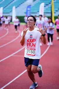 BIB: 3150, 2019
                            <button type="button" onclick="openModal(5924181)" class="btn btn-primary btn-sm float-right btn-popup" data-toggle="modal" data-target=".modal-high-quality">
                        <i class="fas fa-shopping-cart"></i> Add to Cart
                    </button>
                                            <button type="button" onclick="isThisMe(5924181, true)" class="btn btn-success btn-sm float-right btn-popup btn-isme hidden" data-toggle="tooltip" data-placement="bottom" title="นี่คือรูปของคุณใช่ไหม คลิกที่นี่เพื่อเอาเข้าอัลบั้ม">
                        <i class="fas fa-plus"></i> Add to album
                    </button>
                    <button type="button" onclick="isThisMe(5924181, false)" class="btn btn-warning btn-sm float-right btn-popup btn-isnotme hidden">
                        <i class="fas fa-ban"></i> Remove from album
                    </button>