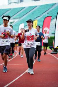 BIB: 201, 7230, 7558
                            <button type="button" onclick="openModal(5906163)" class="btn btn-primary btn-sm float-right btn-popup" data-toggle="modal" data-target=".modal-high-quality">
                        <i class="fas fa-shopping-cart"></i> Add to Cart
                    </button>
                                            <button type="button" onclick="isThisMe(5906163, true)" class="btn btn-success btn-sm float-right btn-popup btn-isme hidden" data-toggle="tooltip" data-placement="bottom" title="นี่คือรูปของคุณใช่ไหม คลิกที่นี่เพื่อเอาเข้าอัลบั้ม">
                        <i class="fas fa-plus"></i> Add to album
                    </button>
                    <button type="button" onclick="isThisMe(5906163, false)" class="btn btn-warning btn-sm float-right btn-popup btn-isnotme hidden">
                        <i class="fas fa-ban"></i> Remove from album
                    </button>