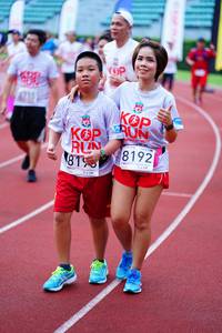 BIB: 212, 201, 819, 8192
                            <button type="button" onclick="openModal(5909313)" class="btn btn-primary btn-sm float-right btn-popup" data-toggle="modal" data-target=".modal-high-quality">
                        <i class="fas fa-shopping-cart"></i> Add to Cart
                    </button>
                                            <button type="button" onclick="isThisMe(5909313, true)" class="btn btn-success btn-sm float-right btn-popup btn-isme hidden" data-toggle="tooltip" data-placement="bottom" title="นี่คือรูปของคุณใช่ไหม คลิกที่นี่เพื่อเอาเข้าอัลบั้ม">
                        <i class="fas fa-plus"></i> Add to album
                    </button>
                    <button type="button" onclick="isThisMe(5909313, false)" class="btn btn-warning btn-sm float-right btn-popup btn-isnotme hidden">
                        <i class="fas fa-ban"></i> Remove from album
                    </button>