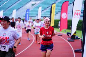 BIB: 2019, 7721
                            <button type="button" onclick="openModal(5911791)" class="btn btn-primary btn-sm float-right btn-popup" data-toggle="modal" data-target=".modal-high-quality">
                        <i class="fas fa-shopping-cart"></i> Add to Cart
                    </button>
                                            <button type="button" onclick="isThisMe(5911791, true)" class="btn btn-success btn-sm float-right btn-popup btn-isme hidden" data-toggle="tooltip" data-placement="bottom" title="นี่คือรูปของคุณใช่ไหม คลิกที่นี่เพื่อเอาเข้าอัลบั้ม">
                        <i class="fas fa-plus"></i> Add to album
                    </button>
                    <button type="button" onclick="isThisMe(5911791, false)" class="btn btn-warning btn-sm float-right btn-popup btn-isnotme hidden">
                        <i class="fas fa-ban"></i> Remove from album
                    </button>