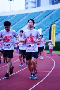 BIB: 201, 6679, 7052
                            <button type="button" onclick="openModal(5907601)" class="btn btn-primary btn-sm float-right btn-popup" data-toggle="modal" data-target=".modal-high-quality">
                        <i class="fas fa-shopping-cart"></i> Add to Cart
                    </button>
                                            <button type="button" onclick="isThisMe(5907601, true)" class="btn btn-success btn-sm float-right btn-popup btn-isme hidden" data-toggle="tooltip" data-placement="bottom" title="นี่คือรูปของคุณใช่ไหม คลิกที่นี่เพื่อเอาเข้าอัลบั้ม">
                        <i class="fas fa-plus"></i> Add to album
                    </button>
                    <button type="button" onclick="isThisMe(5907601, false)" class="btn btn-warning btn-sm float-right btn-popup btn-isnotme hidden">
                        <i class="fas fa-ban"></i> Remove from album
                    </button>