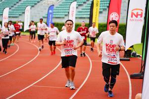 BIB: 201, 1002, 2854
                            <button type="button" onclick="openModal(5948188)" class="btn btn-primary btn-sm float-right btn-popup" data-toggle="modal" data-target=".modal-high-quality">
                        <i class="fas fa-shopping-cart"></i> Add to Cart
                    </button>
                                            <button type="button" onclick="isThisMe(5948188, true)" class="btn btn-success btn-sm float-right btn-popup btn-isme hidden" data-toggle="tooltip" data-placement="bottom" title="นี่คือรูปของคุณใช่ไหม คลิกที่นี่เพื่อเอาเข้าอัลบั้ม">
                        <i class="fas fa-plus"></i> Add to album
                    </button>
                    <button type="button" onclick="isThisMe(5948188, false)" class="btn btn-warning btn-sm float-right btn-popup btn-isnotme hidden">
                        <i class="fas fa-ban"></i> Remove from album
                    </button>