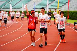 BIB: 3044, 4639
                            <button type="button" onclick="openModal(5945780)" class="btn btn-primary btn-sm float-right btn-popup" data-toggle="modal" data-target=".modal-high-quality">
                        <i class="fas fa-shopping-cart"></i> Add to Cart
                    </button>
                                            <button type="button" onclick="isThisMe(5945780, true)" class="btn btn-success btn-sm float-right btn-popup btn-isme hidden" data-toggle="tooltip" data-placement="bottom" title="นี่คือรูปของคุณใช่ไหม คลิกที่นี่เพื่อเอาเข้าอัลบั้ม">
                        <i class="fas fa-plus"></i> Add to album
                    </button>
                    <button type="button" onclick="isThisMe(5945780, false)" class="btn btn-warning btn-sm float-right btn-popup btn-isnotme hidden">
                        <i class="fas fa-ban"></i> Remove from album
                    </button>