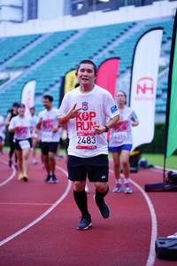 BIB: 2483, 202
                            <button type="button" onclick="openModal(5910371)" class="btn btn-primary btn-sm float-right btn-popup" data-toggle="modal" data-target=".modal-high-quality">
                        <i class="fas fa-shopping-cart"></i> Add to Cart
                    </button>
                                            <button type="button" onclick="isThisMe(5910371, true)" class="btn btn-success btn-sm float-right btn-popup btn-isme hidden" data-toggle="tooltip" data-placement="bottom" title="นี่คือรูปของคุณใช่ไหม คลิกที่นี่เพื่อเอาเข้าอัลบั้ม">
                        <i class="fas fa-plus"></i> Add to album
                    </button>
                    <button type="button" onclick="isThisMe(5910371, false)" class="btn btn-warning btn-sm float-right btn-popup btn-isnotme hidden">
                        <i class="fas fa-ban"></i> Remove from album
                    </button>