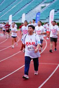 BIB: 641
                            <button type="button" onclick="openModal(5912201)" class="btn btn-primary btn-sm float-right btn-popup" data-toggle="modal" data-target=".modal-high-quality">
                        <i class="fas fa-shopping-cart"></i> Add to Cart
                    </button>
                                            <button type="button" onclick="isThisMe(5912201, true)" class="btn btn-success btn-sm float-right btn-popup btn-isme hidden" data-toggle="tooltip" data-placement="bottom" title="นี่คือรูปของคุณใช่ไหม คลิกที่นี่เพื่อเอาเข้าอัลบั้ม">
                        <i class="fas fa-plus"></i> Add to album
                    </button>
                    <button type="button" onclick="isThisMe(5912201, false)" class="btn btn-warning btn-sm float-right btn-popup btn-isnotme hidden">
                        <i class="fas fa-ban"></i> Remove from album
                    </button>