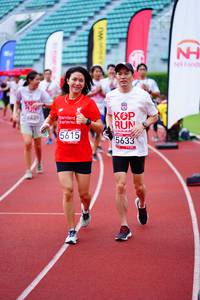 BIB: 6439, 5615, 5633
                            <button type="button" onclick="openModal(5913357)" class="btn btn-primary btn-sm float-right btn-popup" data-toggle="modal" data-target=".modal-high-quality">
                        <i class="fas fa-shopping-cart"></i> Add to Cart
                    </button>
                                            <button type="button" onclick="isThisMe(5913357, true)" class="btn btn-success btn-sm float-right btn-popup btn-isme hidden" data-toggle="tooltip" data-placement="bottom" title="นี่คือรูปของคุณใช่ไหม คลิกที่นี่เพื่อเอาเข้าอัลบั้ม">
                        <i class="fas fa-plus"></i> Add to album
                    </button>
                    <button type="button" onclick="isThisMe(5913357, false)" class="btn btn-warning btn-sm float-right btn-popup btn-isnotme hidden">
                        <i class="fas fa-ban"></i> Remove from album
                    </button>