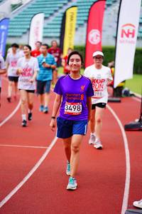 BIB: 096, 3498
                            <button type="button" onclick="openModal(5929837)" class="btn btn-primary btn-sm float-right btn-popup" data-toggle="modal" data-target=".modal-high-quality">
                        <i class="fas fa-shopping-cart"></i> Add to Cart
                    </button>
                                            <button type="button" onclick="isThisMe(5929837, true)" class="btn btn-success btn-sm float-right btn-popup btn-isme hidden" data-toggle="tooltip" data-placement="bottom" title="นี่คือรูปของคุณใช่ไหม คลิกที่นี่เพื่อเอาเข้าอัลบั้ม">
                        <i class="fas fa-plus"></i> Add to album
                    </button>
                    <button type="button" onclick="isThisMe(5929837, false)" class="btn btn-warning btn-sm float-right btn-popup btn-isnotme hidden">
                        <i class="fas fa-ban"></i> Remove from album
                    </button>