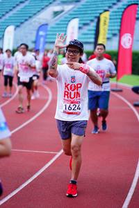 BIB: 1624
                            <button type="button" onclick="openModal(5921189)" class="btn btn-primary btn-sm float-right btn-popup" data-toggle="modal" data-target=".modal-high-quality">
                        <i class="fas fa-shopping-cart"></i> Add to Cart
                    </button>
                                            <button type="button" onclick="isThisMe(5921189, true)" class="btn btn-success btn-sm float-right btn-popup btn-isme hidden" data-toggle="tooltip" data-placement="bottom" title="นี่คือรูปของคุณใช่ไหม คลิกที่นี่เพื่อเอาเข้าอัลบั้ม">
                        <i class="fas fa-plus"></i> Add to album
                    </button>
                    <button type="button" onclick="isThisMe(5921189, false)" class="btn btn-warning btn-sm float-right btn-popup btn-isnotme hidden">
                        <i class="fas fa-ban"></i> Remove from album
                    </button>