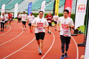 BIB: 201, 1002, 2854
                            <button type="button" onclick="openModal(5948199)" class="btn btn-primary btn-sm float-right btn-popup" data-toggle="modal" data-target=".modal-high-quality">
                        <i class="fas fa-shopping-cart"></i> Add to Cart
                    </button>
                                            <button type="button" onclick="isThisMe(5948199, true)" class="btn btn-success btn-sm float-right btn-popup btn-isme hidden" data-toggle="tooltip" data-placement="bottom" title="นี่คือรูปของคุณใช่ไหม คลิกที่นี่เพื่อเอาเข้าอัลบั้ม">
                        <i class="fas fa-plus"></i> Add to album
                    </button>
                    <button type="button" onclick="isThisMe(5948199, false)" class="btn btn-warning btn-sm float-right btn-popup btn-isnotme hidden">
                        <i class="fas fa-ban"></i> Remove from album
                    </button>