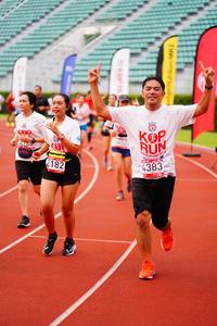 BIB: 2182
                            <button type="button" onclick="openModal(5941139)" class="btn btn-primary btn-sm float-right btn-popup" data-toggle="modal" data-target=".modal-high-quality">
                        <i class="fas fa-shopping-cart"></i> Add to Cart
                    </button>
                                            <button type="button" onclick="isThisMe(5941139, true)" class="btn btn-success btn-sm float-right btn-popup btn-isme hidden" data-toggle="tooltip" data-placement="bottom" title="นี่คือรูปของคุณใช่ไหม คลิกที่นี่เพื่อเอาเข้าอัลบั้ม">
                        <i class="fas fa-plus"></i> Add to album
                    </button>
                    <button type="button" onclick="isThisMe(5941139, false)" class="btn btn-warning btn-sm float-right btn-popup btn-isnotme hidden">
                        <i class="fas fa-ban"></i> Remove from album
                    </button>