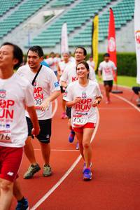 BIB: 4007
                            <button type="button" onclick="openModal(5943342)" class="btn btn-primary btn-sm float-right btn-popup" data-toggle="modal" data-target=".modal-high-quality">
                        <i class="fas fa-shopping-cart"></i> Add to Cart
                    </button>
                                            <button type="button" onclick="isThisMe(5943342, true)" class="btn btn-success btn-sm float-right btn-popup btn-isme hidden" data-toggle="tooltip" data-placement="bottom" title="นี่คือรูปของคุณใช่ไหม คลิกที่นี่เพื่อเอาเข้าอัลบั้ม">
                        <i class="fas fa-plus"></i> Add to album
                    </button>
                    <button type="button" onclick="isThisMe(5943342, false)" class="btn btn-warning btn-sm float-right btn-popup btn-isnotme hidden">
                        <i class="fas fa-ban"></i> Remove from album
                    </button>