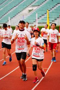 BIB: 920, 926, 201, 1630, 1631
                            <button type="button" onclick="openModal(5943301)" class="btn btn-primary btn-sm float-right btn-popup" data-toggle="modal" data-target=".modal-high-quality">
                        <i class="fas fa-shopping-cart"></i> Add to Cart
                    </button>
                                            <button type="button" onclick="isThisMe(5943301, true)" class="btn btn-success btn-sm float-right btn-popup btn-isme hidden" data-toggle="tooltip" data-placement="bottom" title="นี่คือรูปของคุณใช่ไหม คลิกที่นี่เพื่อเอาเข้าอัลบั้ม">
                        <i class="fas fa-plus"></i> Add to album
                    </button>
                    <button type="button" onclick="isThisMe(5943301, false)" class="btn btn-warning btn-sm float-right btn-popup btn-isnotme hidden">
                        <i class="fas fa-ban"></i> Remove from album
                    </button>