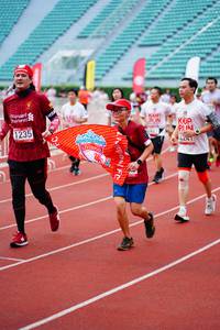 BIB: 1235
                            <button type="button" onclick="openModal(5918887)" class="btn btn-primary btn-sm float-right btn-popup" data-toggle="modal" data-target=".modal-high-quality">
                        <i class="fas fa-shopping-cart"></i> Add to Cart
                    </button>
                                            <button type="button" onclick="isThisMe(5918887, true)" class="btn btn-success btn-sm float-right btn-popup btn-isme hidden" data-toggle="tooltip" data-placement="bottom" title="นี่คือรูปของคุณใช่ไหม คลิกที่นี่เพื่อเอาเข้าอัลบั้ม">
                        <i class="fas fa-plus"></i> Add to album
                    </button>
                    <button type="button" onclick="isThisMe(5918887, false)" class="btn btn-warning btn-sm float-right btn-popup btn-isnotme hidden">
                        <i class="fas fa-ban"></i> Remove from album
                    </button>