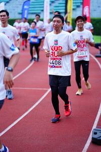 BIB: 4408, 2367
                            <button type="button" onclick="openModal(5921627)" class="btn btn-primary btn-sm float-right btn-popup" data-toggle="modal" data-target=".modal-high-quality">
                        <i class="fas fa-shopping-cart"></i> Add to Cart
                    </button>
                                            <button type="button" onclick="isThisMe(5921627, true)" class="btn btn-success btn-sm float-right btn-popup btn-isme hidden" data-toggle="tooltip" data-placement="bottom" title="นี่คือรูปของคุณใช่ไหม คลิกที่นี่เพื่อเอาเข้าอัลบั้ม">
                        <i class="fas fa-plus"></i> Add to album
                    </button>
                    <button type="button" onclick="isThisMe(5921627, false)" class="btn btn-warning btn-sm float-right btn-popup btn-isnotme hidden">
                        <i class="fas fa-ban"></i> Remove from album
                    </button>