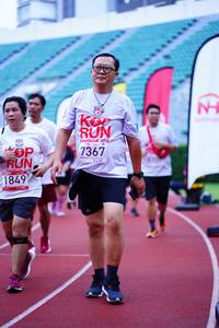 BIB: 7367, 1849
                            <button type="button" onclick="openModal(5906373)" class="btn btn-primary btn-sm float-right btn-popup" data-toggle="modal" data-target=".modal-high-quality">
                        <i class="fas fa-shopping-cart"></i> Add to Cart
                    </button>
                                            <button type="button" onclick="isThisMe(5906373, true)" class="btn btn-success btn-sm float-right btn-popup btn-isme hidden" data-toggle="tooltip" data-placement="bottom" title="นี่คือรูปของคุณใช่ไหม คลิกที่นี่เพื่อเอาเข้าอัลบั้ม">
                        <i class="fas fa-plus"></i> Add to album
                    </button>
                    <button type="button" onclick="isThisMe(5906373, false)" class="btn btn-warning btn-sm float-right btn-popup btn-isnotme hidden">
                        <i class="fas fa-ban"></i> Remove from album
                    </button>