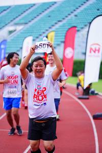 BIB: 6501, 6440, 019
                            <button type="button" onclick="openModal(5913567)" class="btn btn-primary btn-sm float-right btn-popup" data-toggle="modal" data-target=".modal-high-quality">
                        <i class="fas fa-shopping-cart"></i> Add to Cart
                    </button>
                                            <button type="button" onclick="isThisMe(5913567, true)" class="btn btn-success btn-sm float-right btn-popup btn-isme hidden" data-toggle="tooltip" data-placement="bottom" title="นี่คือรูปของคุณใช่ไหม คลิกที่นี่เพื่อเอาเข้าอัลบั้ม">
                        <i class="fas fa-plus"></i> Add to album
                    </button>
                    <button type="button" onclick="isThisMe(5913567, false)" class="btn btn-warning btn-sm float-right btn-popup btn-isnotme hidden">
                        <i class="fas fa-ban"></i> Remove from album
                    </button>