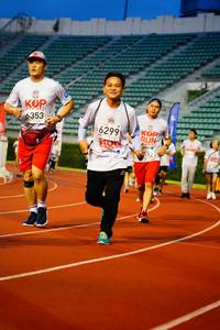 BIB: 6353, 6299, 492
                            <button type="button" onclick="openModal(5904196)" class="btn btn-primary btn-sm float-right btn-popup" data-toggle="modal" data-target=".modal-high-quality">
                        <i class="fas fa-shopping-cart"></i> Add to Cart
                    </button>
                                            <button type="button" onclick="isThisMe(5904196, true)" class="btn btn-success btn-sm float-right btn-popup btn-isme hidden" data-toggle="tooltip" data-placement="bottom" title="นี่คือรูปของคุณใช่ไหม คลิกที่นี่เพื่อเอาเข้าอัลบั้ม">
                        <i class="fas fa-plus"></i> Add to album
                    </button>
                    <button type="button" onclick="isThisMe(5904196, false)" class="btn btn-warning btn-sm float-right btn-popup btn-isnotme hidden">
                        <i class="fas fa-ban"></i> Remove from album
                    </button>