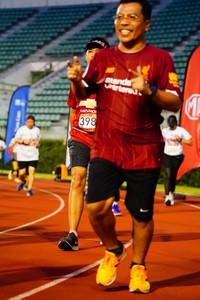 BIB: 398
                            <button type="button" onclick="openModal(5901555)" class="btn btn-primary btn-sm float-right btn-popup" data-toggle="modal" data-target=".modal-high-quality">
                        <i class="fas fa-shopping-cart"></i> Add to Cart
                    </button>
                                            <button type="button" onclick="isThisMe(5901555, true)" class="btn btn-success btn-sm float-right btn-popup btn-isme hidden" data-toggle="tooltip" data-placement="bottom" title="นี่คือรูปของคุณใช่ไหม คลิกที่นี่เพื่อเอาเข้าอัลบั้ม">
                        <i class="fas fa-plus"></i> Add to album
                    </button>
                    <button type="button" onclick="isThisMe(5901555, false)" class="btn btn-warning btn-sm float-right btn-popup btn-isnotme hidden">
                        <i class="fas fa-ban"></i> Remove from album
                    </button>