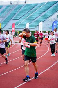 BIB: 356
                            <button type="button" onclick="openModal(5909301)" class="btn btn-primary btn-sm float-right btn-popup" data-toggle="modal" data-target=".modal-high-quality">
                        <i class="fas fa-shopping-cart"></i> Add to Cart
                    </button>
                                            <button type="button" onclick="isThisMe(5909301, true)" class="btn btn-success btn-sm float-right btn-popup btn-isme hidden" data-toggle="tooltip" data-placement="bottom" title="นี่คือรูปของคุณใช่ไหม คลิกที่นี่เพื่อเอาเข้าอัลบั้ม">
                        <i class="fas fa-plus"></i> Add to album
                    </button>
                    <button type="button" onclick="isThisMe(5909301, false)" class="btn btn-warning btn-sm float-right btn-popup btn-isnotme hidden">
                        <i class="fas fa-ban"></i> Remove from album
                    </button>