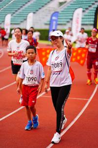 BIB: 4309, 7089, 7090
                            <button type="button" onclick="openModal(5942419)" class="btn btn-primary btn-sm float-right btn-popup" data-toggle="modal" data-target=".modal-high-quality">
                        <i class="fas fa-shopping-cart"></i> Add to Cart
                    </button>
                                            <button type="button" onclick="isThisMe(5942419, true)" class="btn btn-success btn-sm float-right btn-popup btn-isme hidden" data-toggle="tooltip" data-placement="bottom" title="นี่คือรูปของคุณใช่ไหม คลิกที่นี่เพื่อเอาเข้าอัลบั้ม">
                        <i class="fas fa-plus"></i> Add to album
                    </button>
                    <button type="button" onclick="isThisMe(5942419, false)" class="btn btn-warning btn-sm float-right btn-popup btn-isnotme hidden">
                        <i class="fas fa-ban"></i> Remove from album
                    </button>