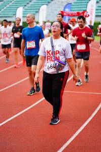 BIB: 6828
                            <button type="button" onclick="openModal(5940090)" class="btn btn-primary btn-sm float-right btn-popup" data-toggle="modal" data-target=".modal-high-quality">
                        <i class="fas fa-shopping-cart"></i> Add to Cart
                    </button>
                                            <button type="button" onclick="isThisMe(5940090, true)" class="btn btn-success btn-sm float-right btn-popup btn-isme hidden" data-toggle="tooltip" data-placement="bottom" title="นี่คือรูปของคุณใช่ไหม คลิกที่นี่เพื่อเอาเข้าอัลบั้ม">
                        <i class="fas fa-plus"></i> Add to album
                    </button>
                    <button type="button" onclick="isThisMe(5940090, false)" class="btn btn-warning btn-sm float-right btn-popup btn-isnotme hidden">
                        <i class="fas fa-ban"></i> Remove from album
                    </button>