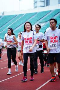 BIB: 7690, 8933, 893, 207, 315
                            <button type="button" onclick="openModal(5906268)" class="btn btn-primary btn-sm float-right btn-popup" data-toggle="modal" data-target=".modal-high-quality">
                        <i class="fas fa-shopping-cart"></i> Add to Cart
                    </button>
                                            <button type="button" onclick="isThisMe(5906268, true)" class="btn btn-success btn-sm float-right btn-popup btn-isme hidden" data-toggle="tooltip" data-placement="bottom" title="นี่คือรูปของคุณใช่ไหม คลิกที่นี่เพื่อเอาเข้าอัลบั้ม">
                        <i class="fas fa-plus"></i> Add to album
                    </button>
                    <button type="button" onclick="isThisMe(5906268, false)" class="btn btn-warning btn-sm float-right btn-popup btn-isnotme hidden">
                        <i class="fas fa-ban"></i> Remove from album
                    </button>